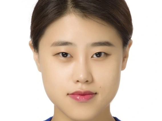 soo jeong headshot